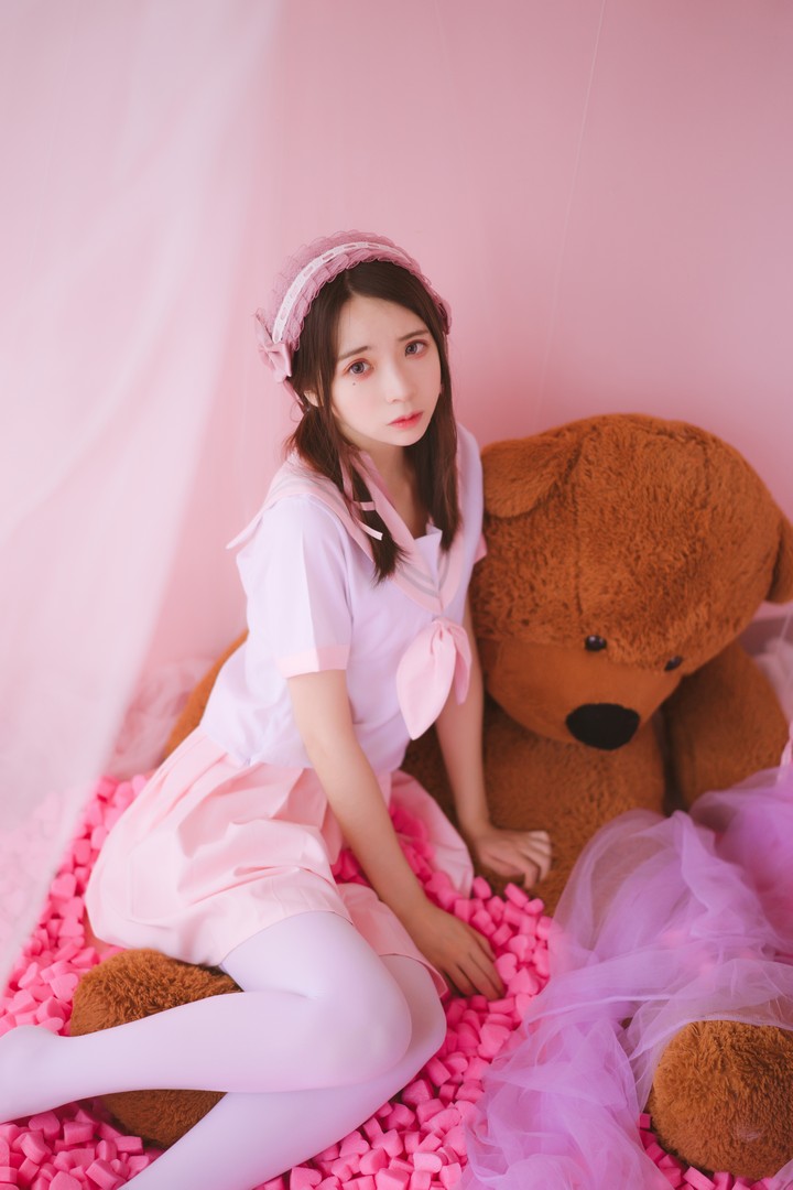 东北妹纸少女coser 疯猫Ss疯了个猫 VOL.026 丝一袜狂想曲(粉)-[54P-623M]11923