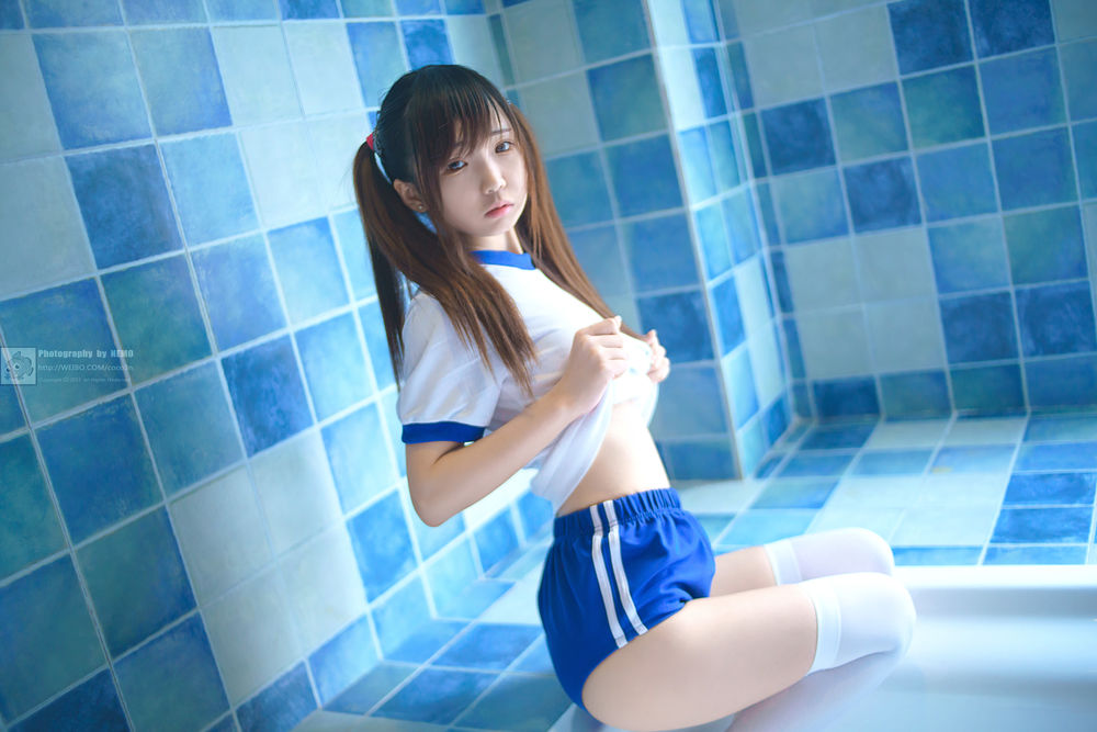 Natsuko夏夏子《体操服》作品赏析-呆呆萌妹